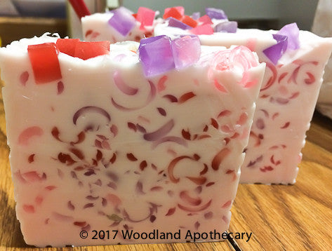 Glycerin Soap - Black, Raspberry & Vanilla | Woodland Apothecary™